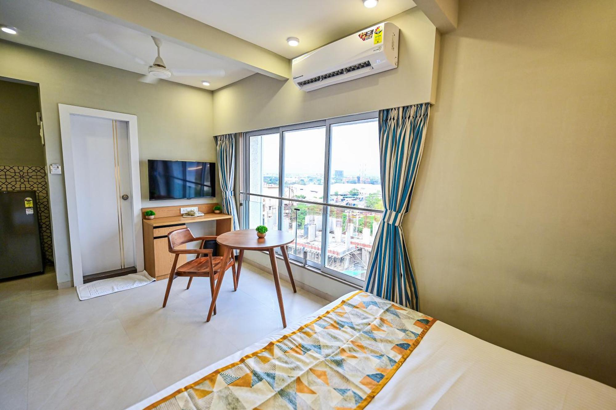 Indie Studios, Chembur Hotel Bombaj